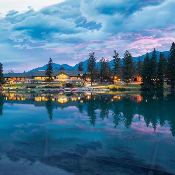 Fairmont Jasper Park Lodge, hotel v destinaci Jasper