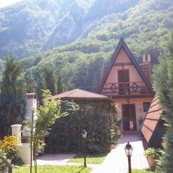 Viola i Detelina Apartments, hotel a Perućac