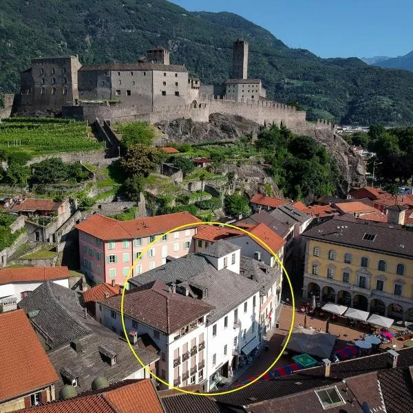 Wonderful apartment in the historic center, Hotel in Bellinzona