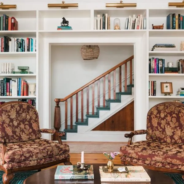 Little Louis - A Princely Take on a County Getaway, hotel in Mountain View