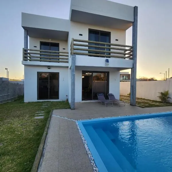 TheLight Villa, hotel in Trou dʼ Eau Douce