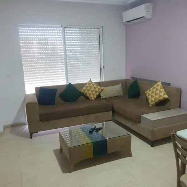 S2 lux jardin carthage, Hotel in Tunis