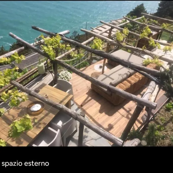Refuge organic Vineyard 5terre UNESCO, hotel in Riomaggiore
