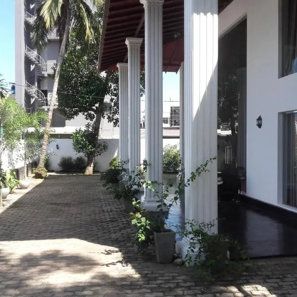 The Kingston Hotel, hotel v destinaci Kiribathgoda