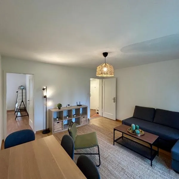 Simple 2BR Apartment with Natural Light, hotel v Curychu