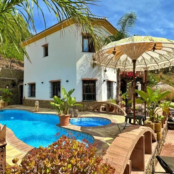 Villa Malaga con Jacuzzi Piscina vallada Barbacoa By AndaraHolidays, hotel in Sayalonga