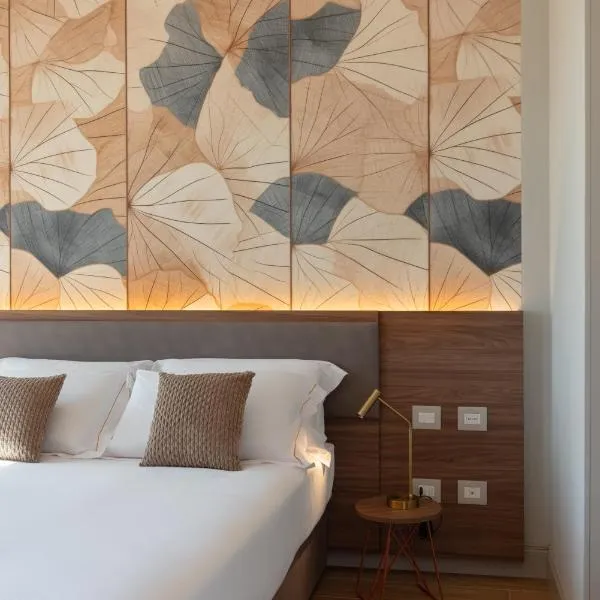 Openhouse Stay, hotel i Fano