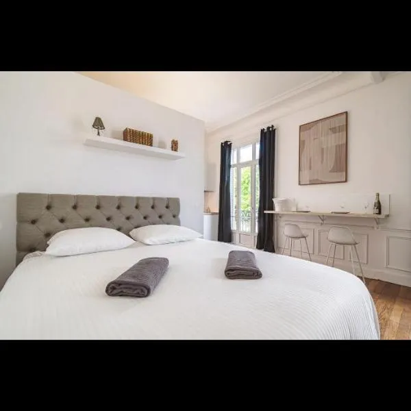 Cathédrale Room's Champagne, hotel v Remeši