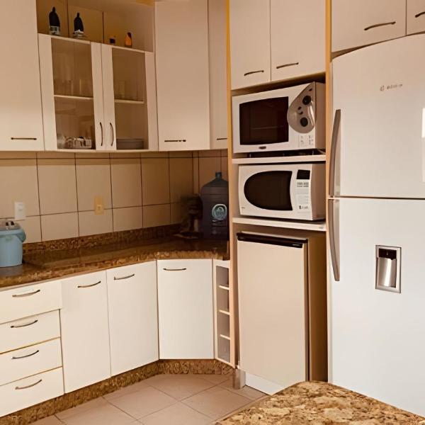 Apartamento no Centro de Bombinhas a 100m da Praia - Foto 4