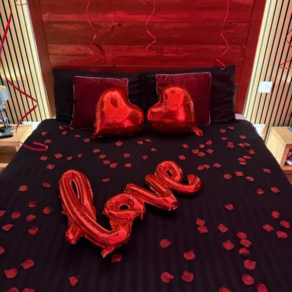 Jacuzzi Suites, hotel in Halifax