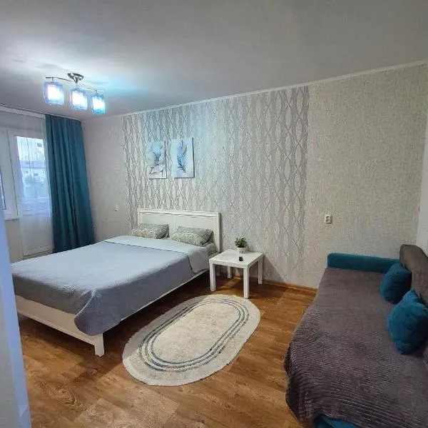 Однокомнатная на Абубакира Кердери 174, hotel in Uralsk