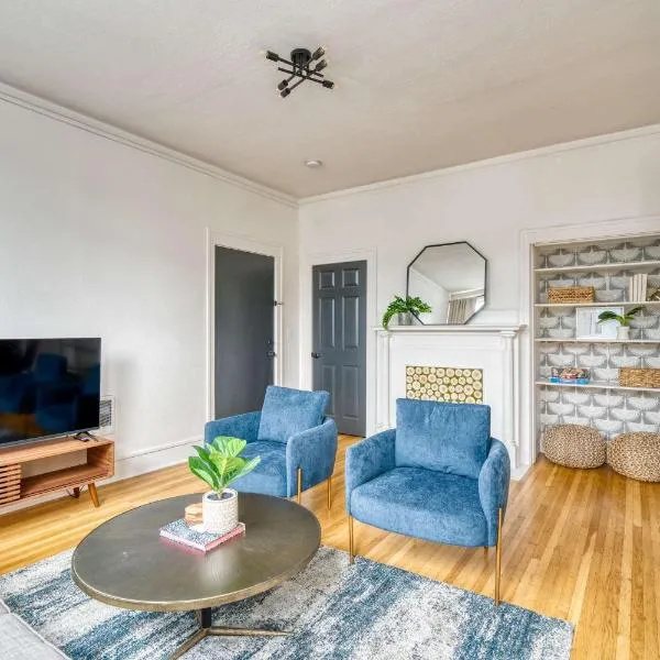 Stay Portland - La Casa Burnside - Local Eateries, Shops, and Bars, hotel in Portland
