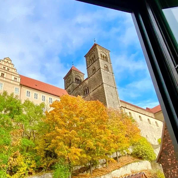 Schinkel Ferienunterkünfte UNESCO Welterbestadt Quedlinburg, beste Lage inklusive Parkplatz & Kurtaxe, hotel in Quedlinburg