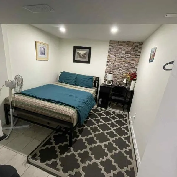 टोरंटो में, होटल Private Bedroom with Private Bathroom and Private Entrance