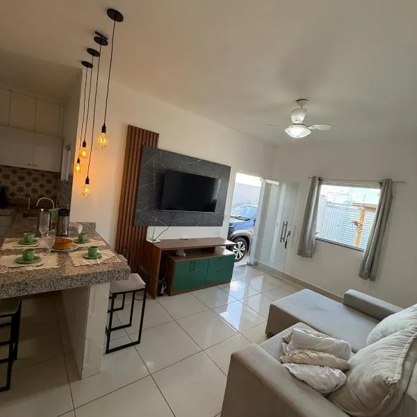 Casa aconchegante e cheirosa, hotel v destinácii Nanuque