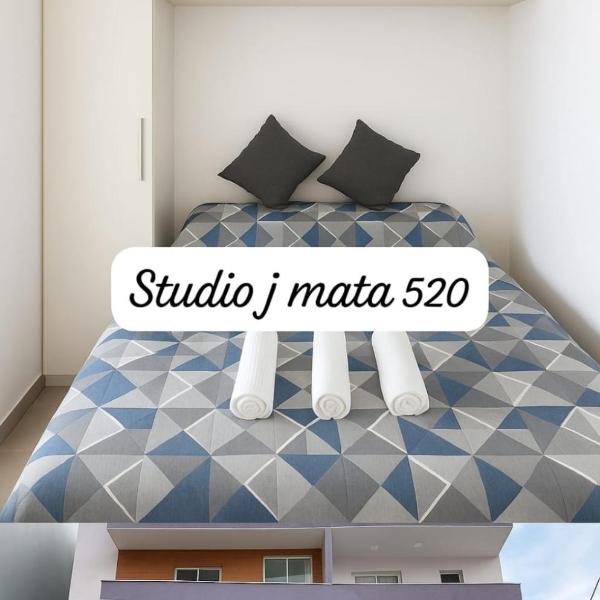 Studio João da Mata com varanda