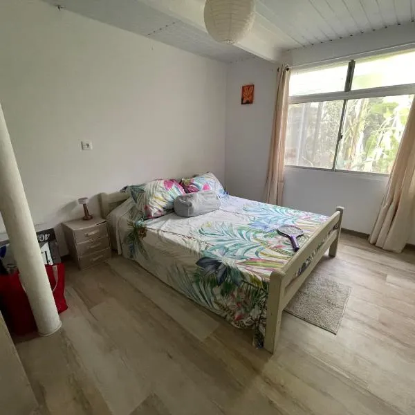 Hotu's Bungalow, ξενοδοχείο στην Παπεέτε