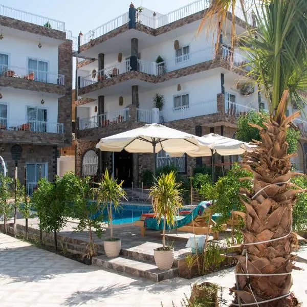 Lake House Hotel, hotel a Luxor