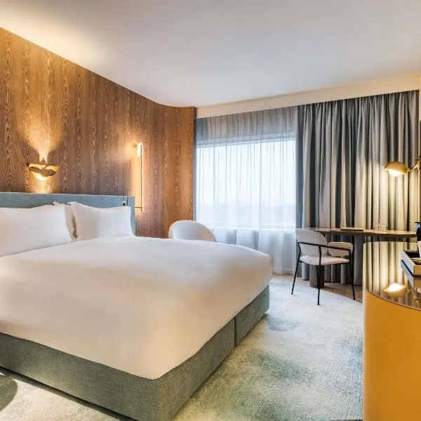 Mövenpick Hotel Brussels Airport, khách sạn ở Zaventem