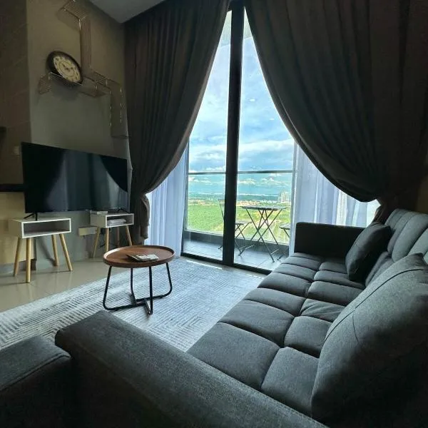 D Pristine 4 bedder apartment 2325 opp legoland, hotel in Iskandar Puteri