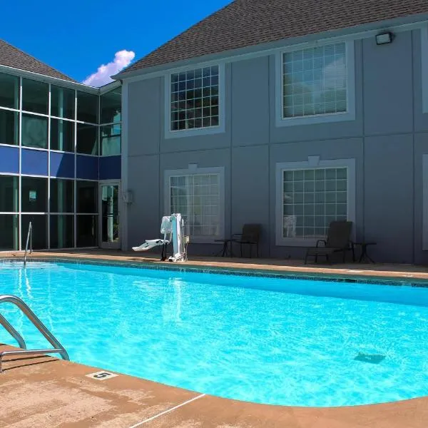 Quality Inn Crossville Near Cumberland Mountain State Park, hotel v destinaci Crossville