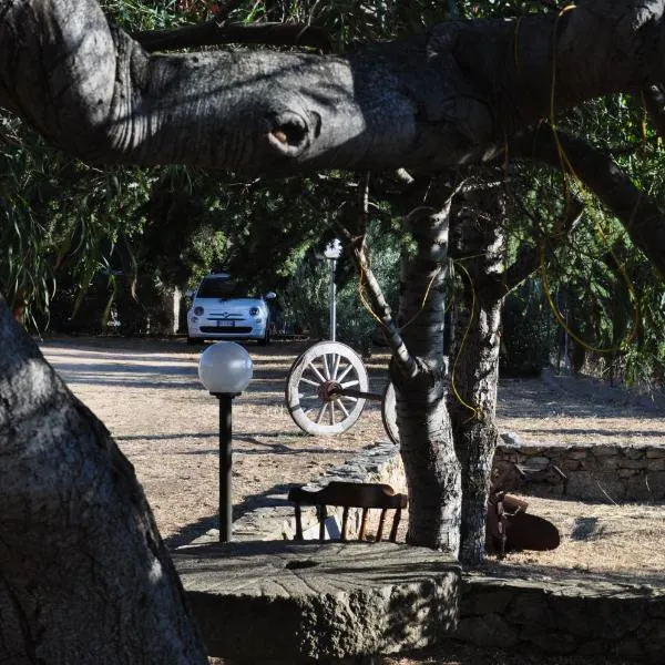 Agriturismo Vaddidulimu, hotel u gradu 'Luogosanto'