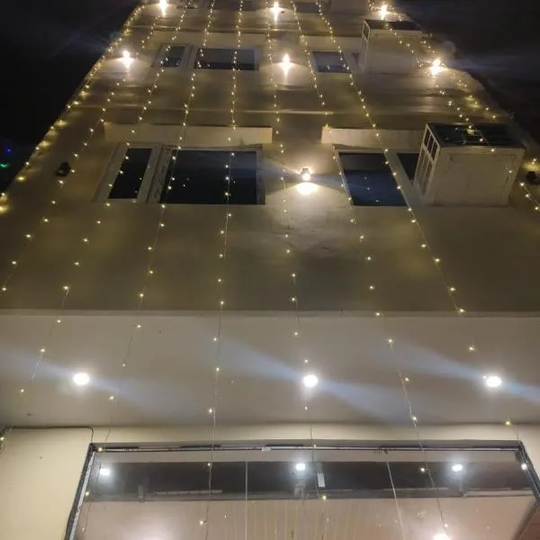 Hotel Maheshwari Villa: Varanasi şehrinde bir otel