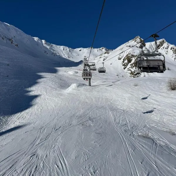 Lo Chalet delle Marmotte, hotel u Passo del Tonaleu