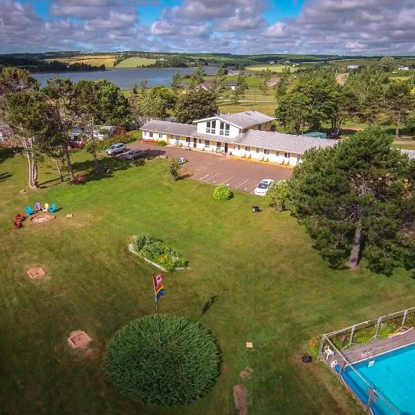 The Pines Motel and Cottages, hótel í Rustico