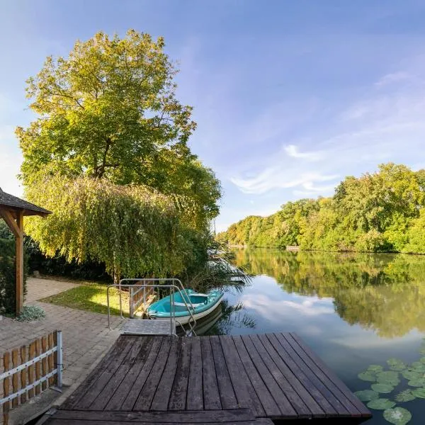 Arborétum Nyaraló Szarvas - Kültéri jakuzzival, hotel in Szarvas