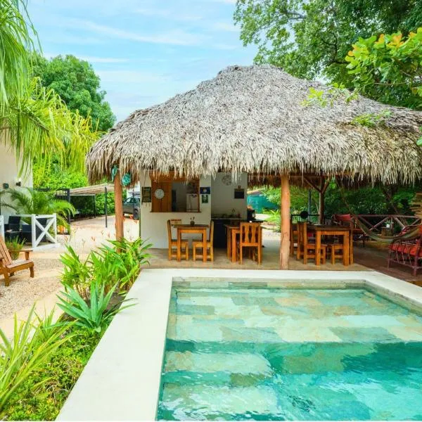 Antema Lodge Secteur Tamarindo, piscine, yoga, gym, jungle et paix、タマリンドのホテル