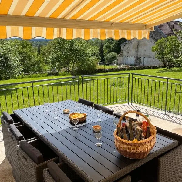 Maison de campagne Lac de Vouglans, hotel en Onoz