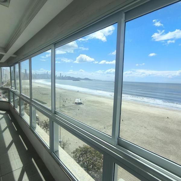 Apartamento 3 dormitórios frente mar
