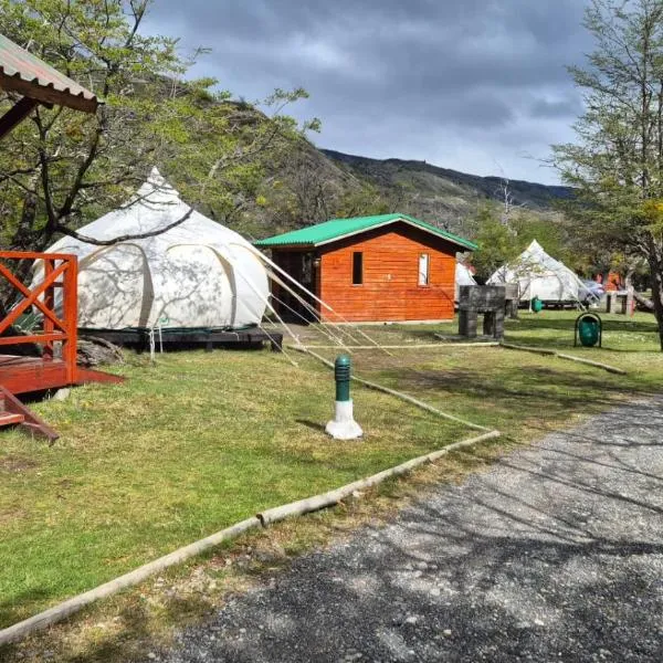 Glamping Río Serrano - Caja Los Andes, hotel en Torres del Paine