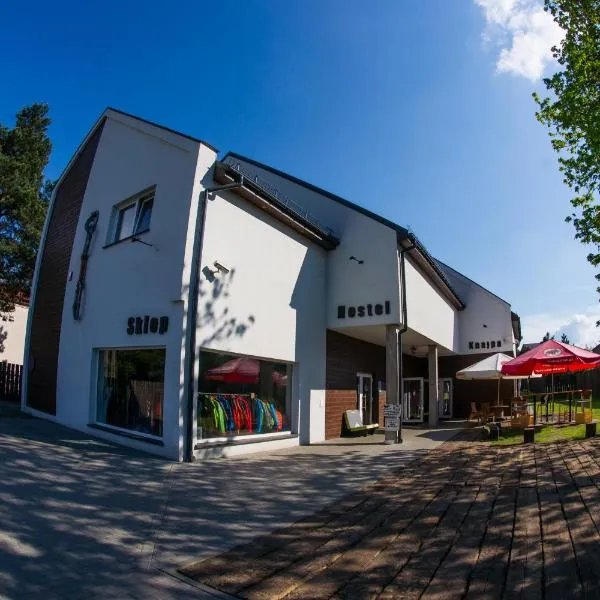 Trafo Base Camp, hotel in Nakło