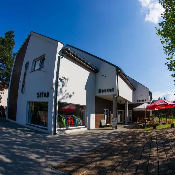 Trafo Base Camp – hotel w mieście Kroczyce