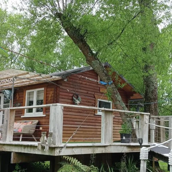 Treehouse 4 two Happy New Year, hotel in Rotorua