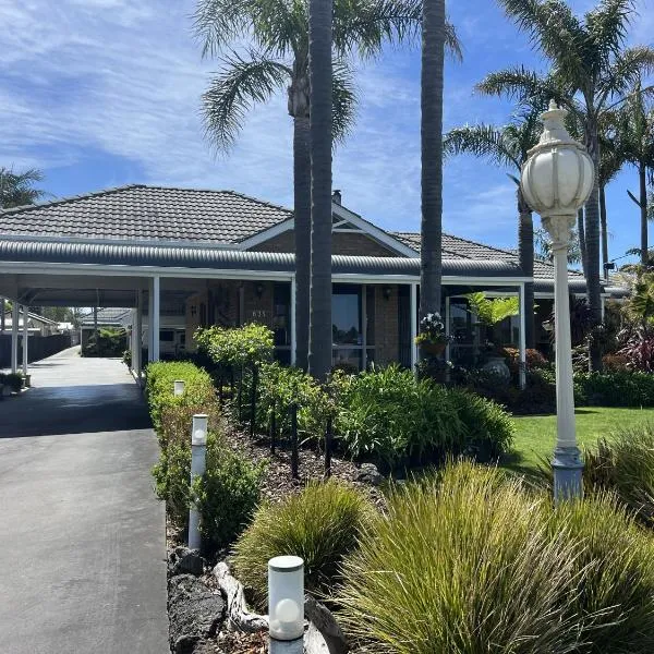 Coastal Waters Motor Inn, hotel in Lakes Entrance