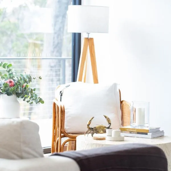 White Beach Retreat - Luxury With Water Views, hotel v destinaci White Beach