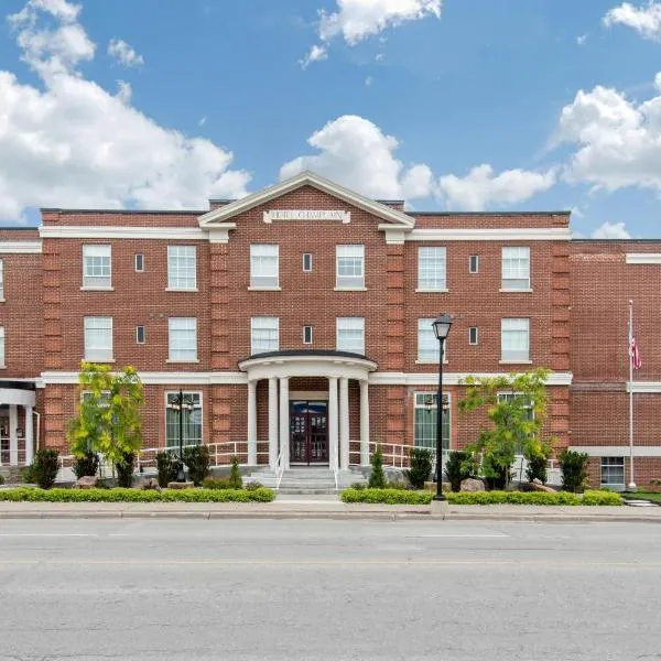 The Champlain Waterfront Hotel, an Ascend Collection Hotel, hotel u gradu 'Orillia'