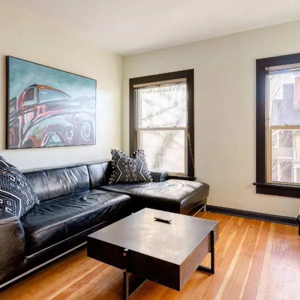 Stay Portland - Portland Classic - Walk to Local Coffee & Food, Hotel in Portland