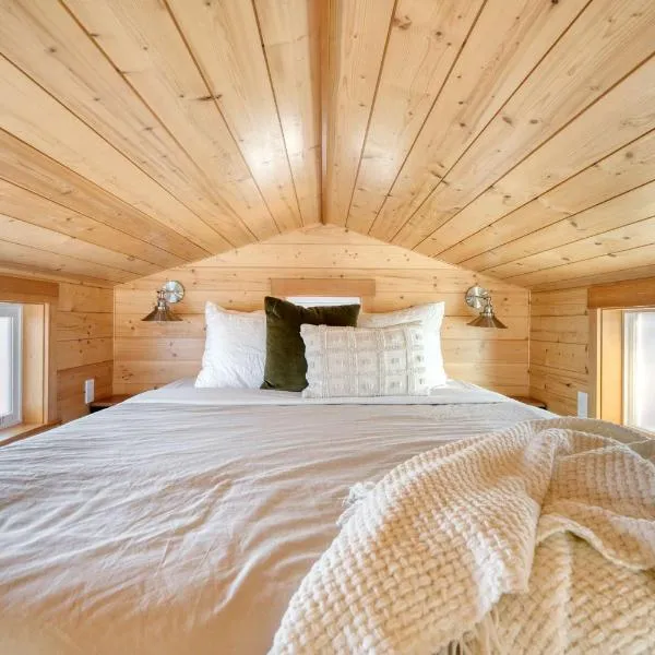 Stay Portland - Tiny Refuge - Quiet & Cozy, Hotel in Woodstock