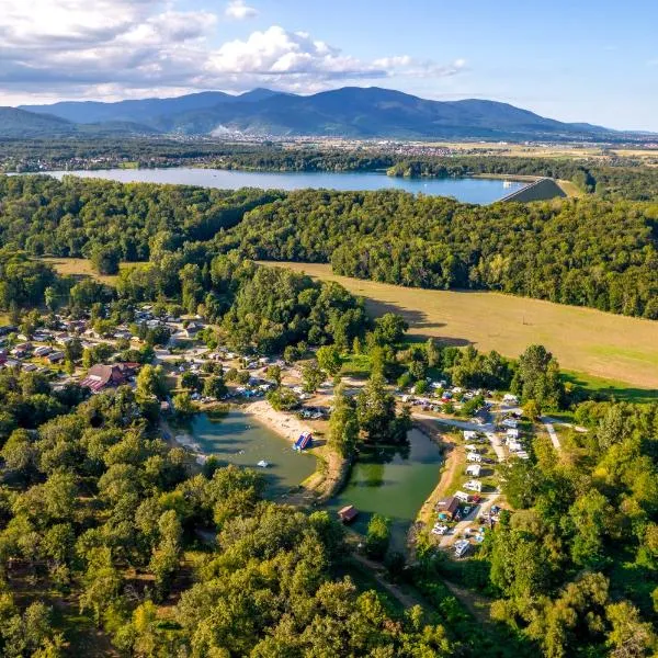 Camping Alsace Les Castors, hotel in Burnhaupt-le-Haut