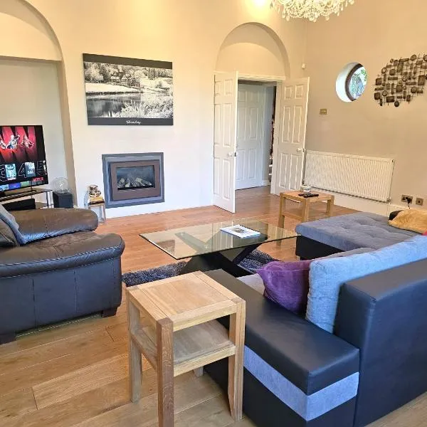 Pass the Keys Luxury 5 bedroom Riverside home in town centre, hôtel à Shrewsbury