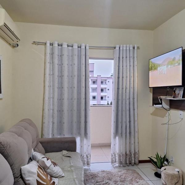 Apartamento completo, 2 quartos em Blumenau SC