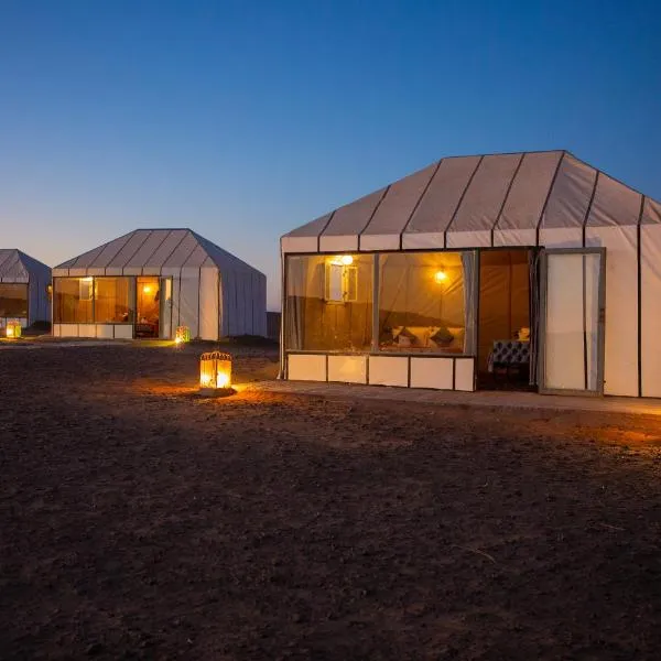 Luxury Desert Queen Camp, hotel v destinaci Merzouga