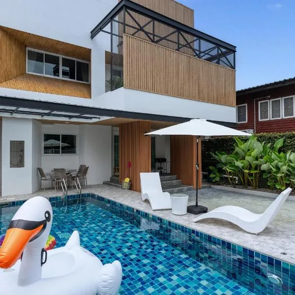 VivaDeva , Pool Villa In Nimman 4BR Near MAYA MALL