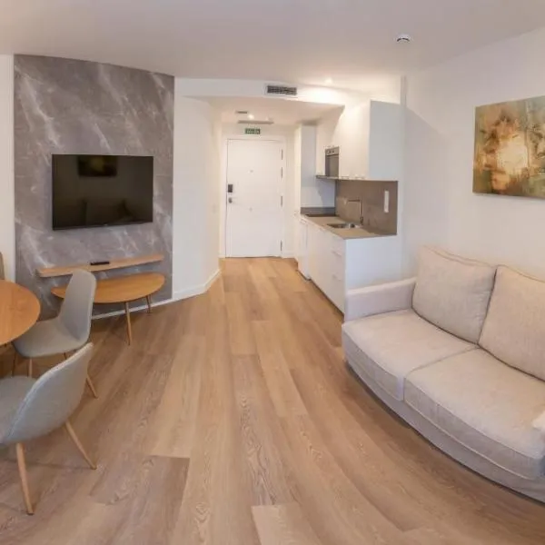 Silken Apartamentos Goya, hotel in Oviedo