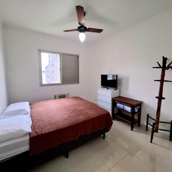 Apartamento com Suite Praia da Enseada Dois Quartos - Foto 2