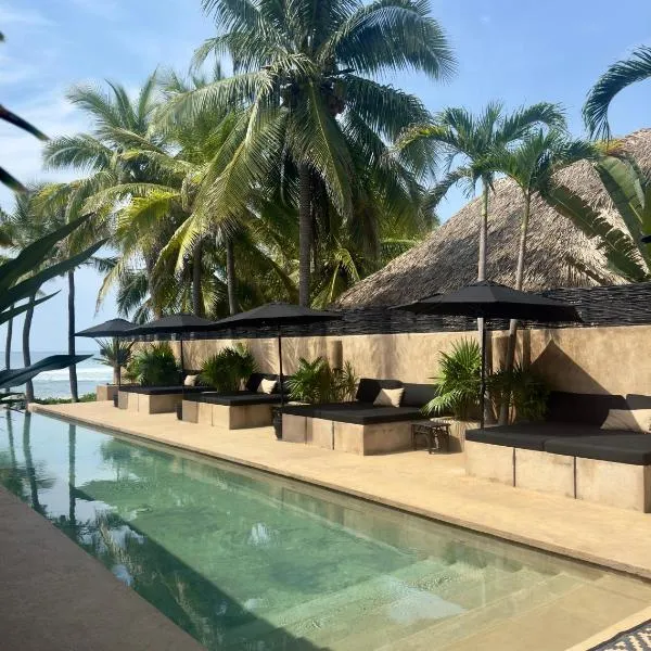 The Casa Saint George Hotel, khách sạn ở Troncones